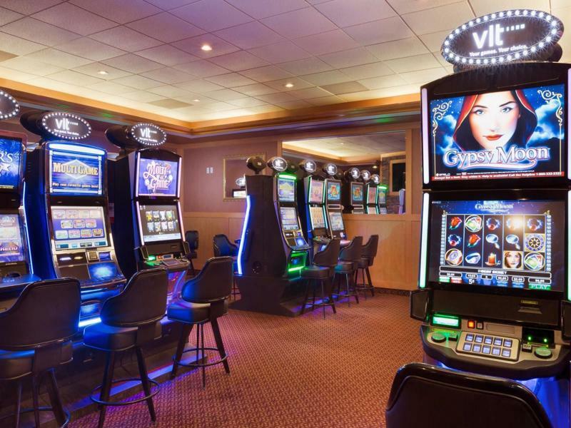 Border Inn & Suites Ллойдминстер Экстерьер фото